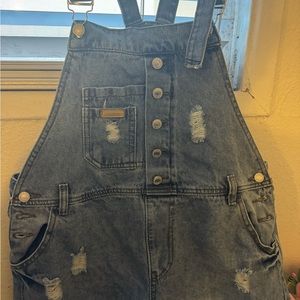 Overalls for woman.
